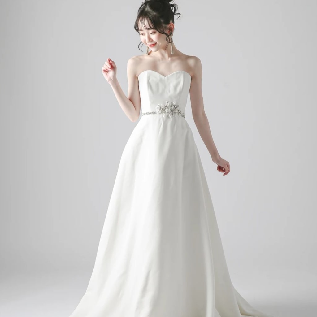 ウエストビジューシンプル