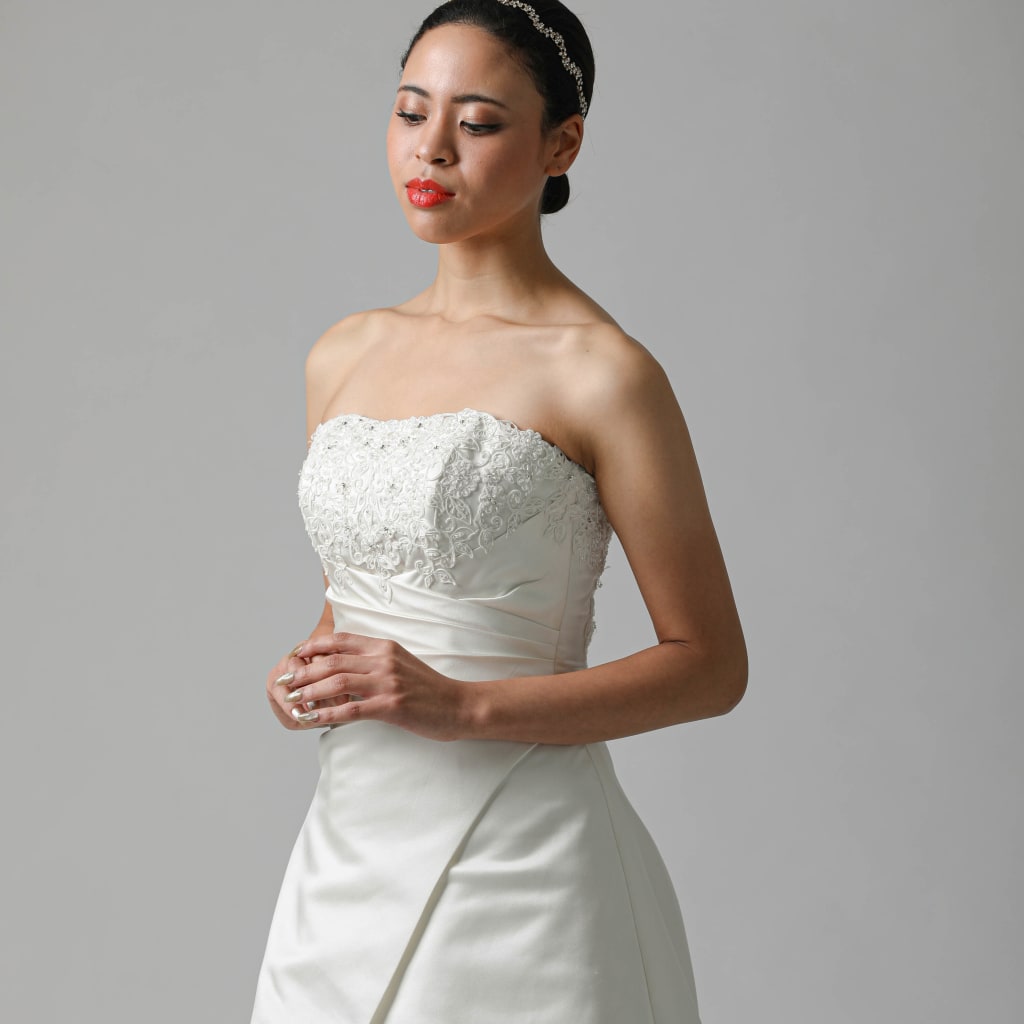 スカート前クロスドレス