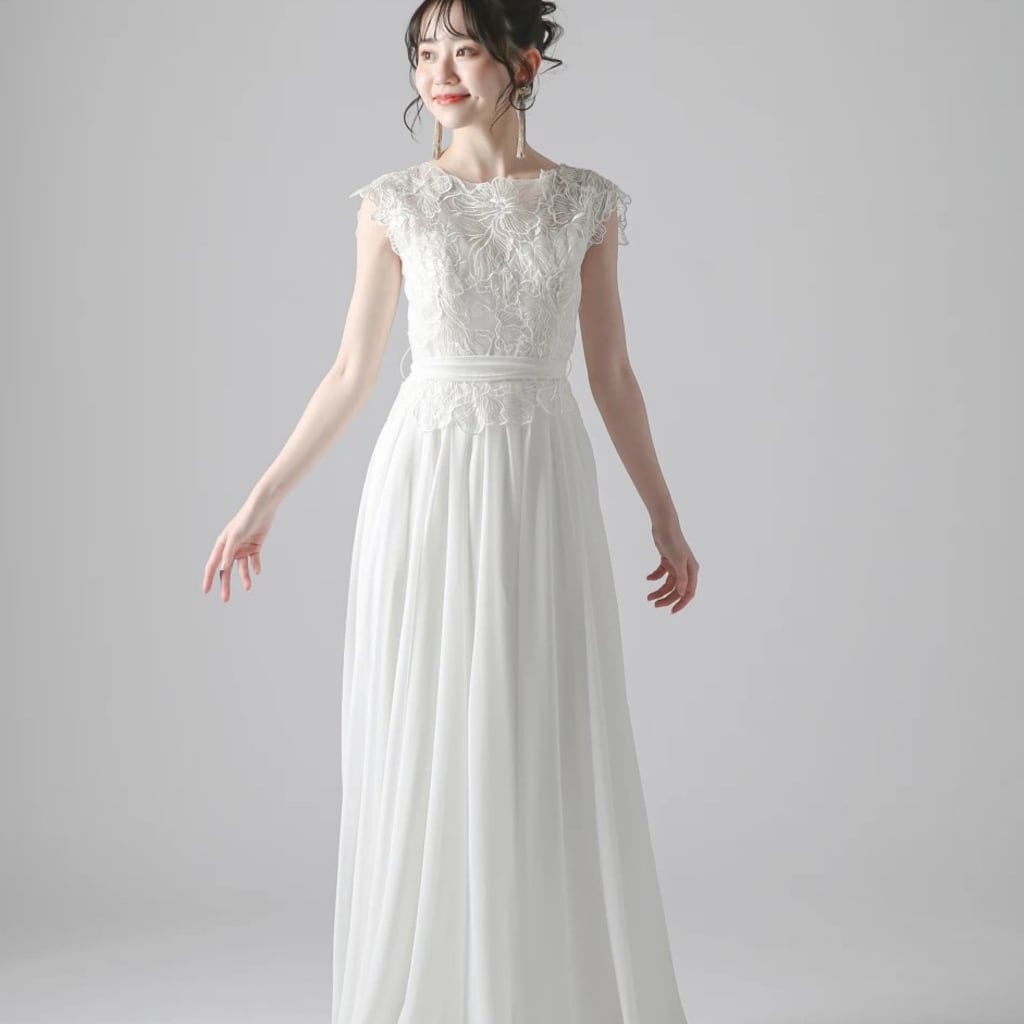 胸元レース　シフォンスカート