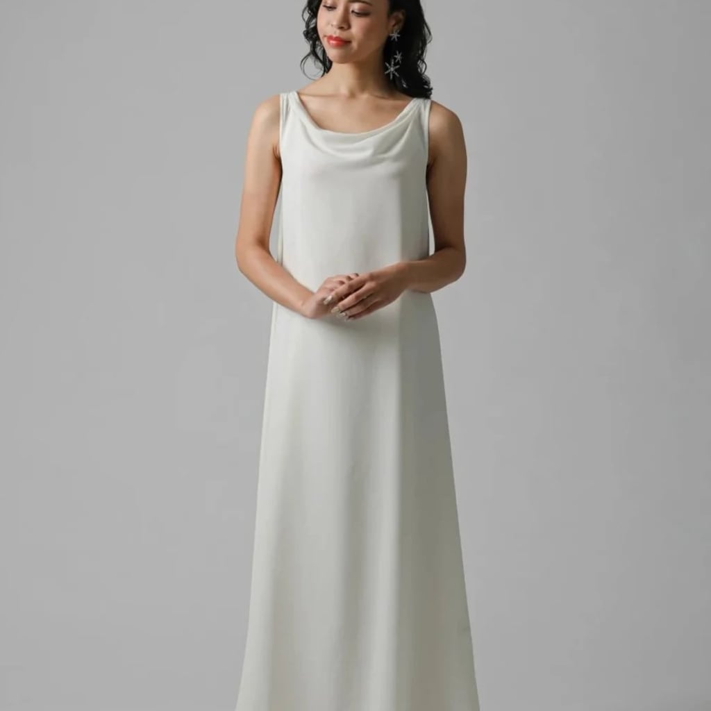 胸元ドレープ　ワンピース