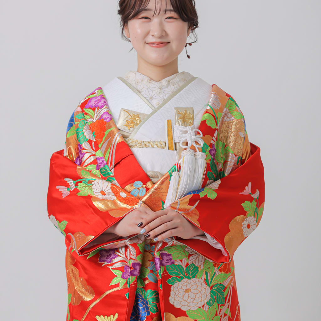 リンドウ　菊　金雲取文様/レッド