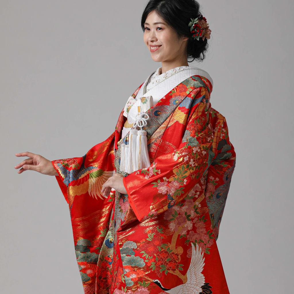 色打掛 花柄　黄色水色ぼかし　285 色打掛 花柄 黄色水色ぼかし 285 華やか水色色打掛。とても素敵