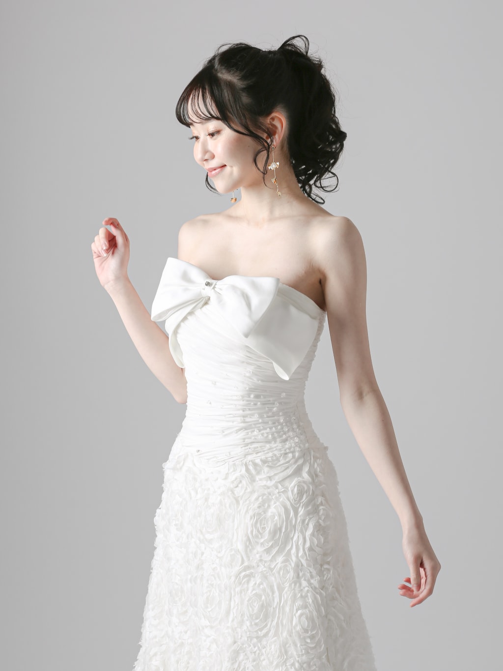 バラ型タック ビジューリボン | デコルテフォトグラフィー | 前撮り