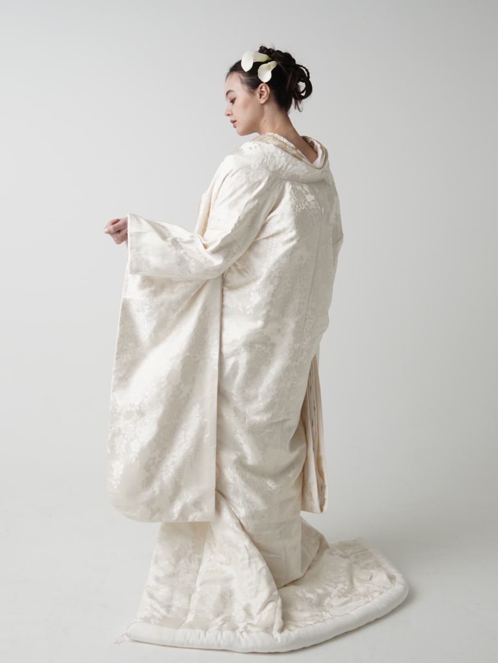 乱菊花丸文 | デコルテフォトグラフィー | 前撮り・フォトウェディング