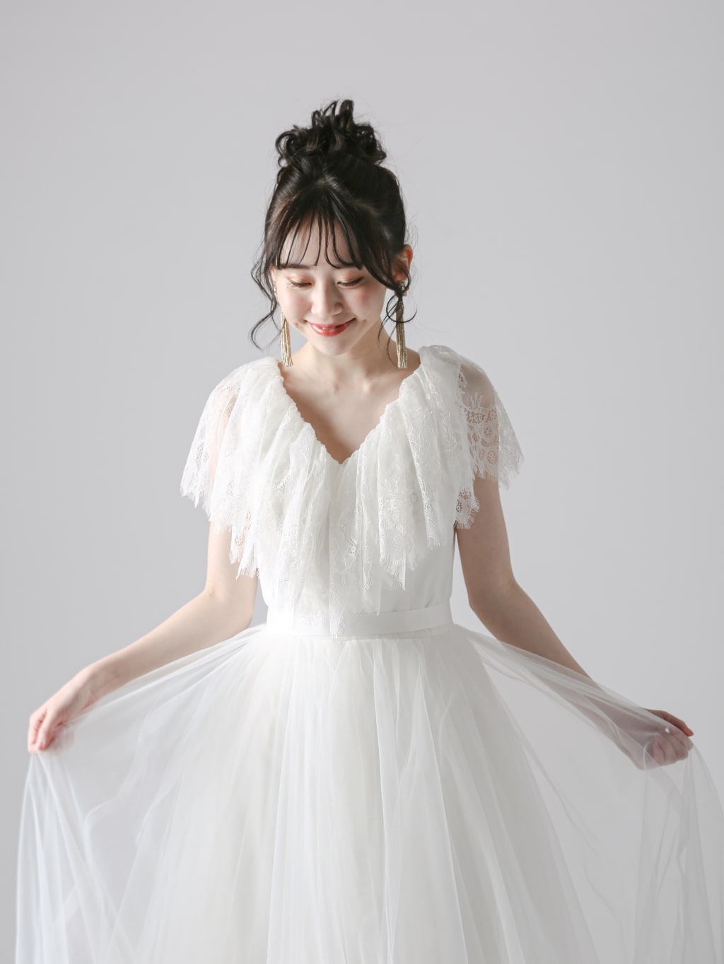 Vネックレースフリル | デコルテフォトグラフィー | 前撮り・フォトウェディング