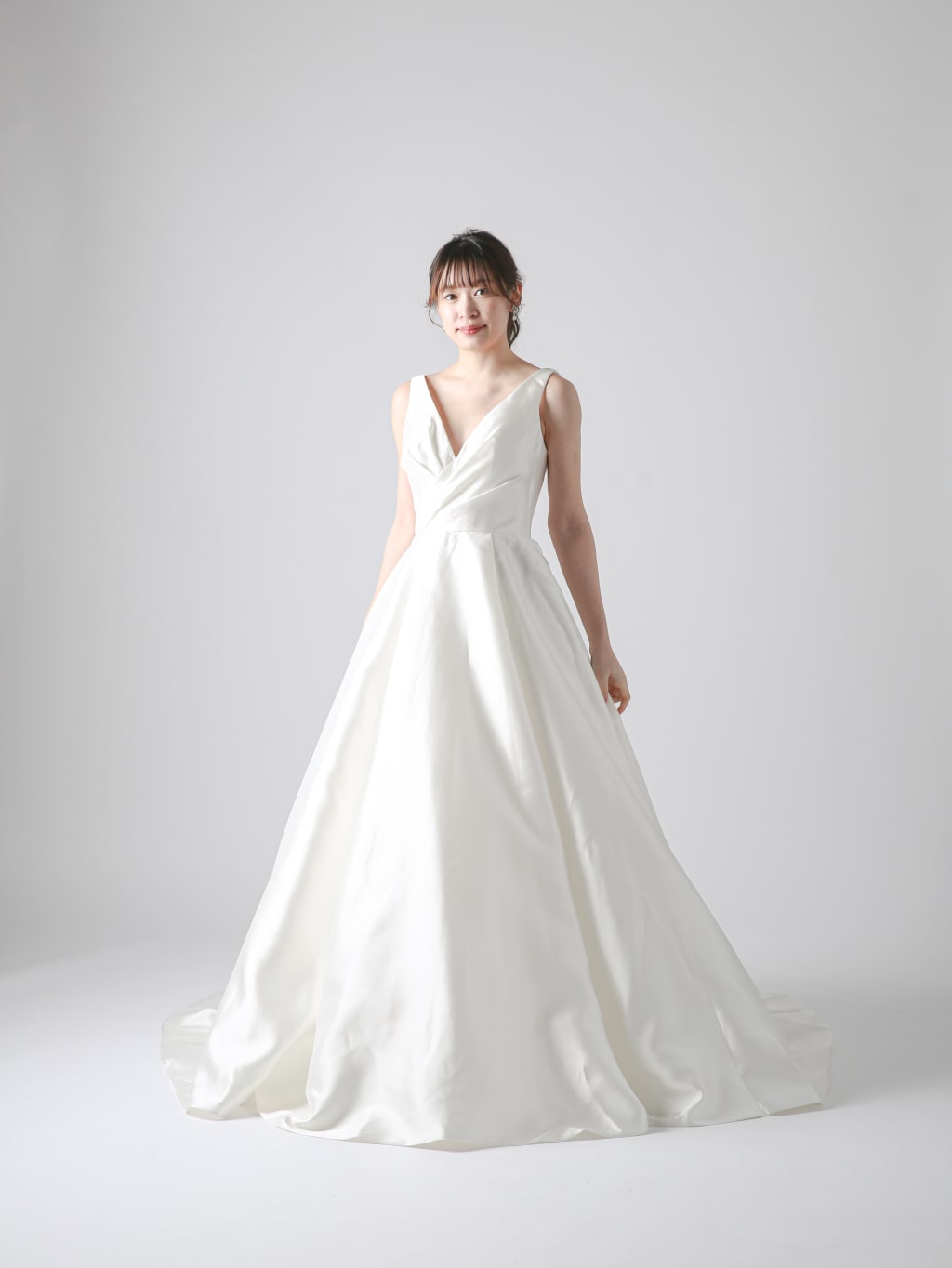 【美晴ドレス】シンプルドレス:Vネックデザインドレス