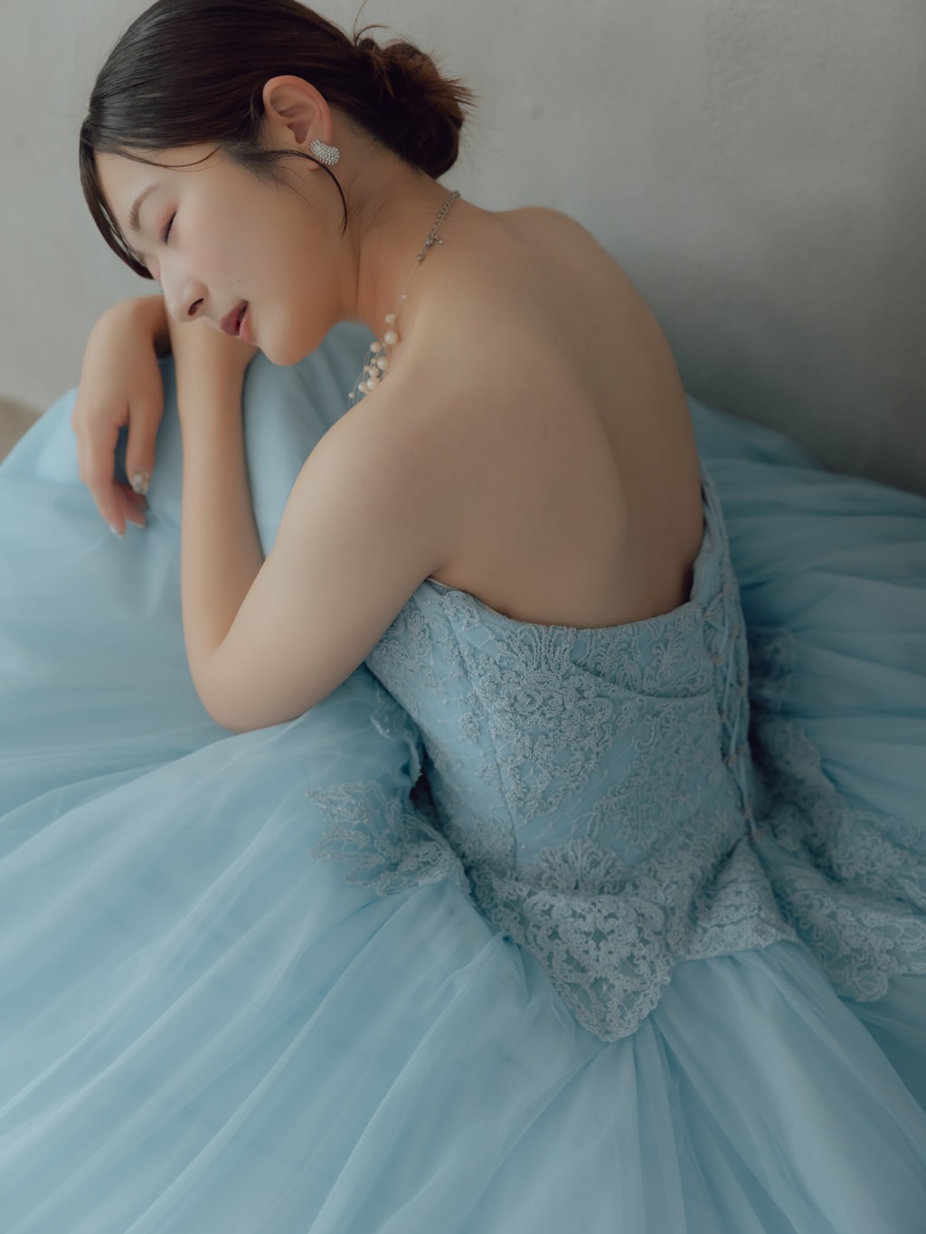 カラードレス ED60997 | デコルテフォトグラフィー | 前撮り・フォトウェディング