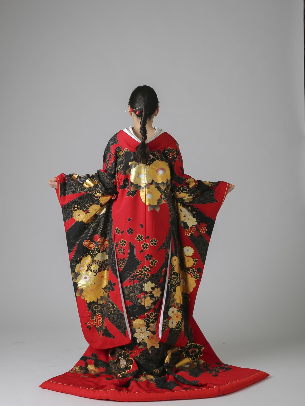 色打掛　朱色　金　宝相華紋　20 色打掛 朱色 金 宝相華紋 20 - メルカリ
