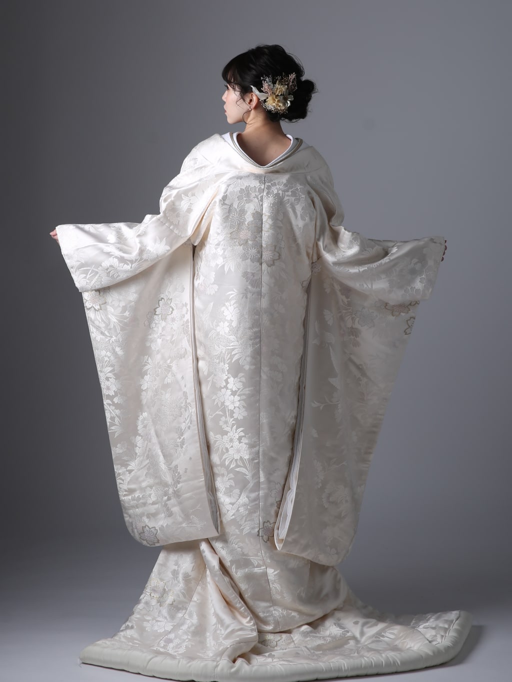 金糸 桜 小鳥 | デコルテフォトグラフィー | 前撮り・フォトウェディング