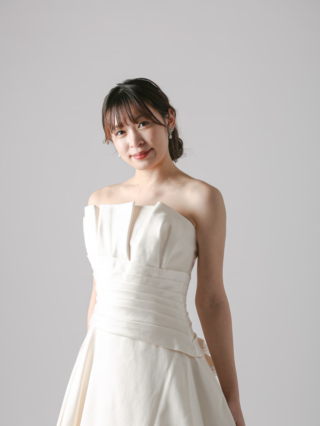 胸元ギャザーカマーベルトデザイン | デコルテフォトグラフィー | 前撮り・フォトウェディング