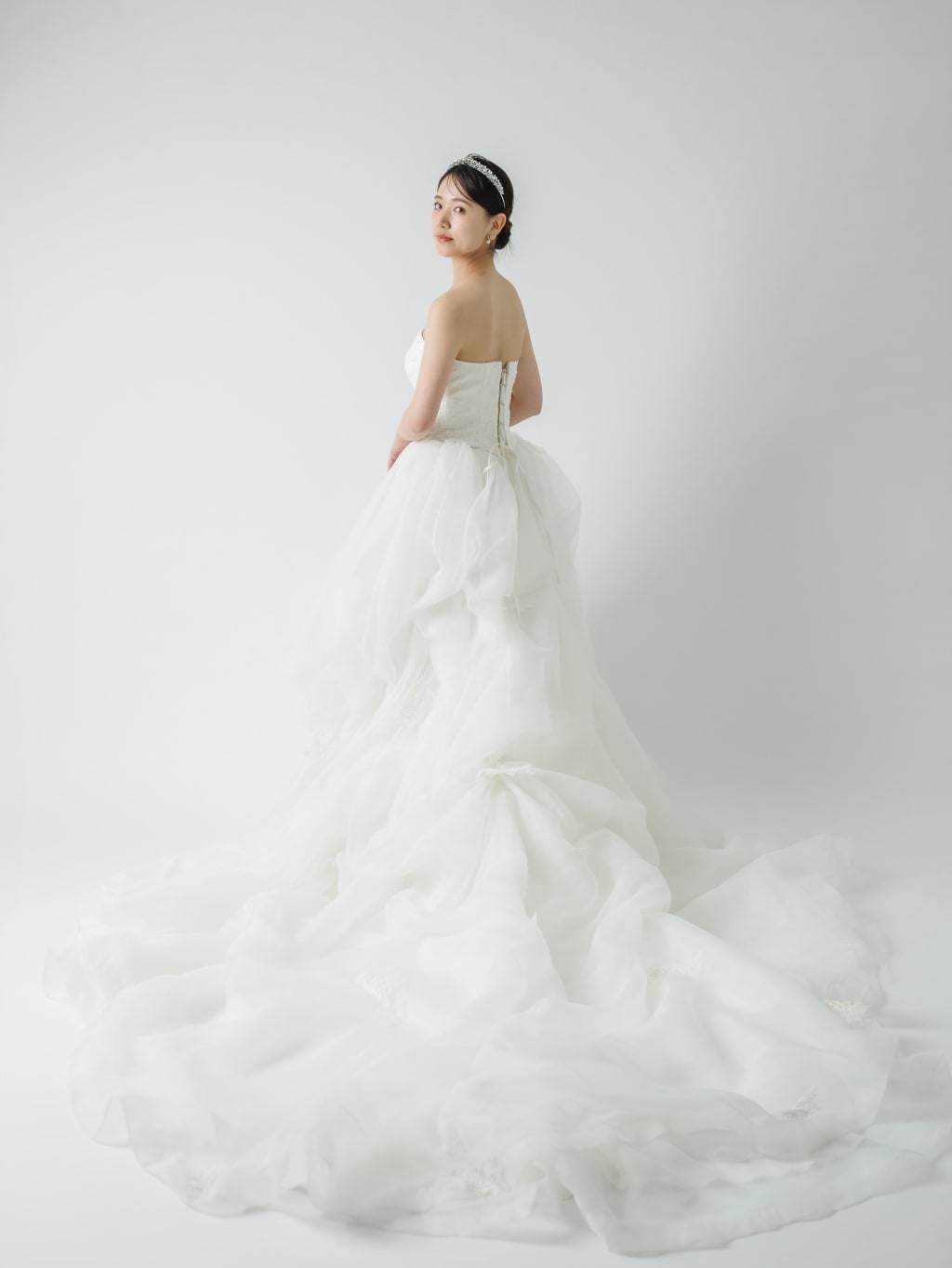 ウェディングドレス | デコルテフォトグラフィー | 前撮り・フォトウェディング