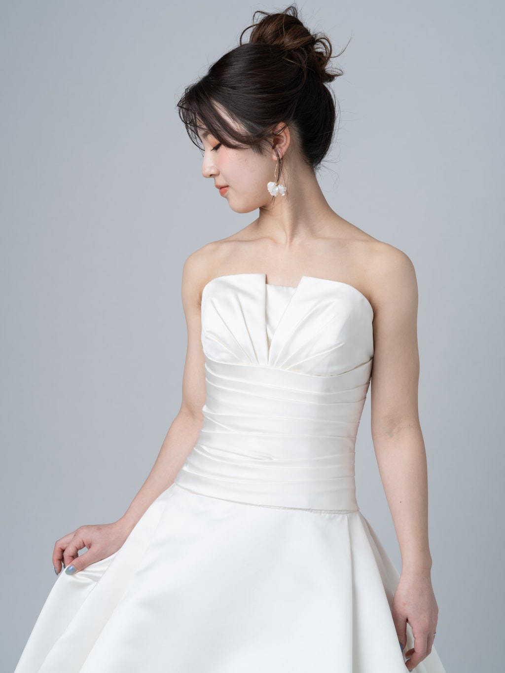 胸元ギャザーシンプルAライン | スタジオSUNS | 前撮り・フォトウェディング