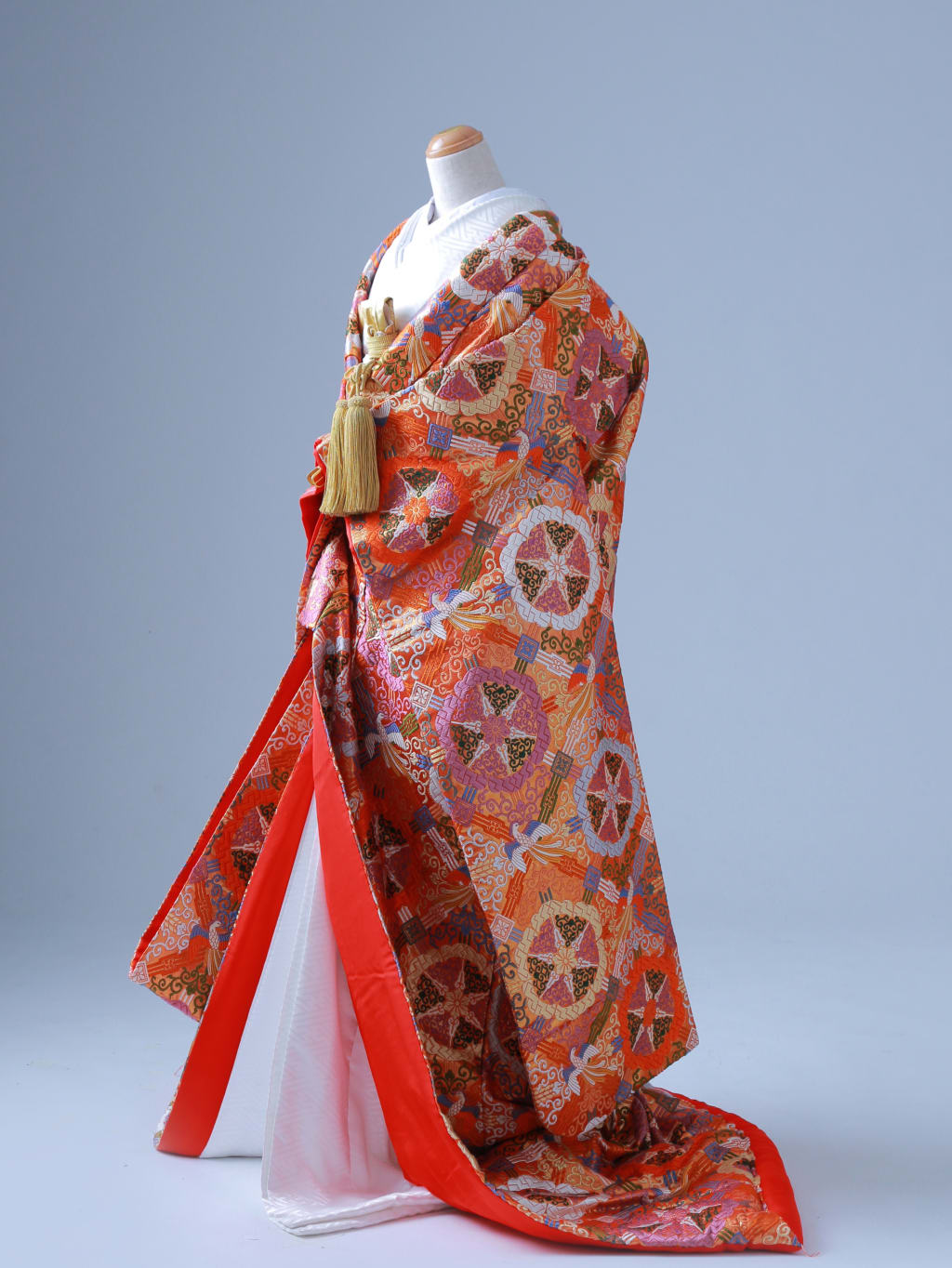 赤　鳳凰　総刺繍＿鎌倉 | デコルテフォトグラフィー | 前撮り・フォトウェディング