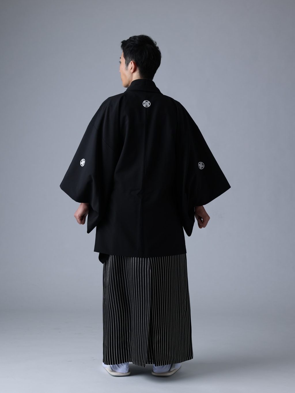 黒 × シルバーグラデーション