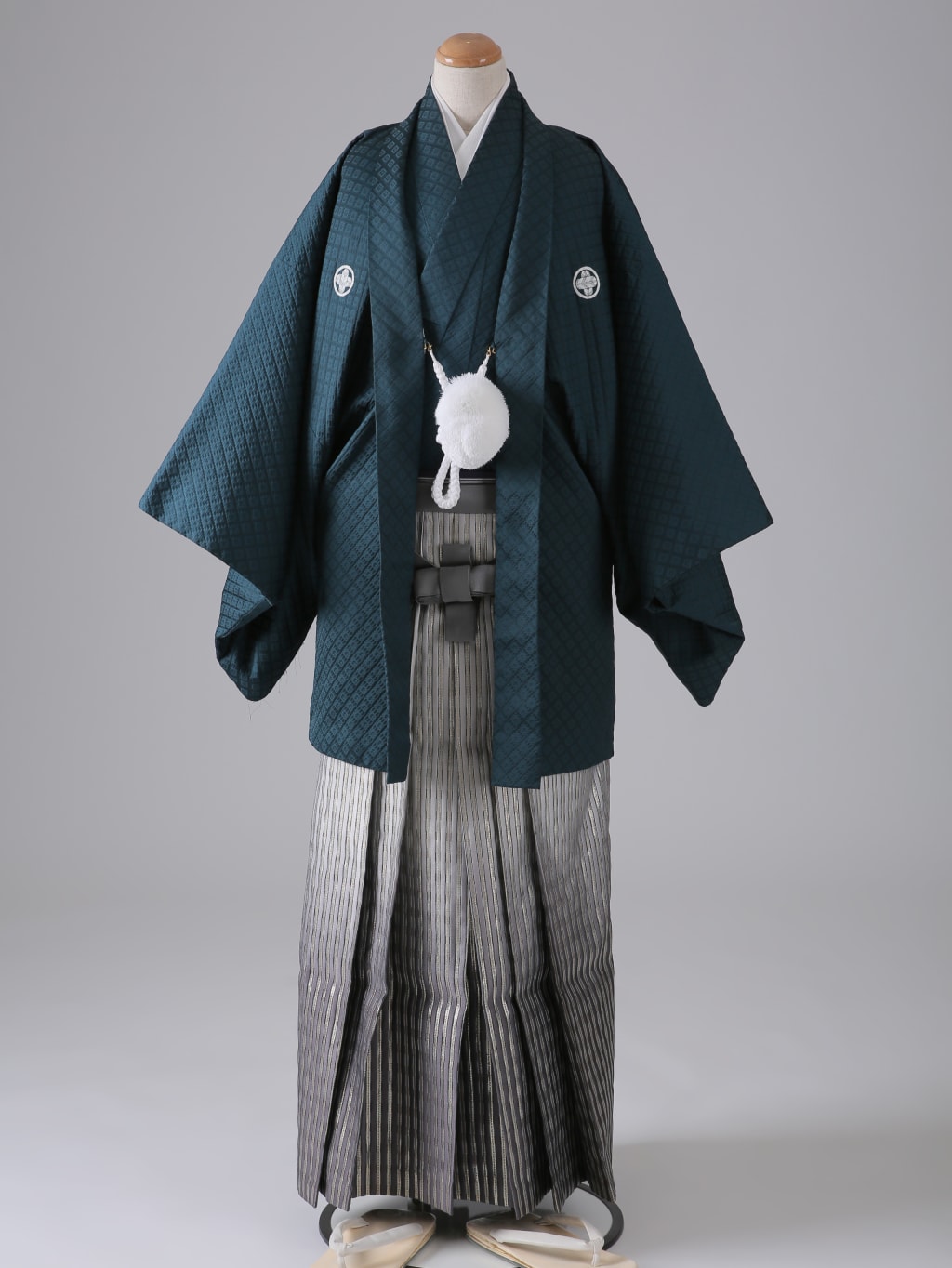 ダークグリーン