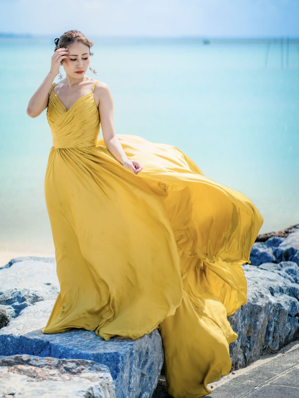 カラードレス/SUNSHOUSE | デコルテフォトグラフィー | 前撮り・フォトウェディング