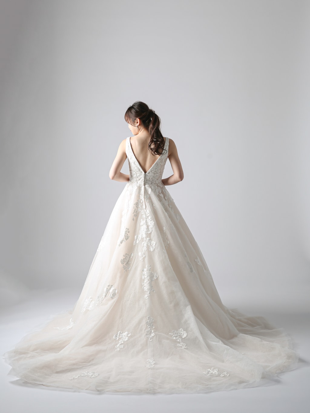 ウエディングドレス | デコルテフォトグラフィー | 前撮り・フォトウェディング