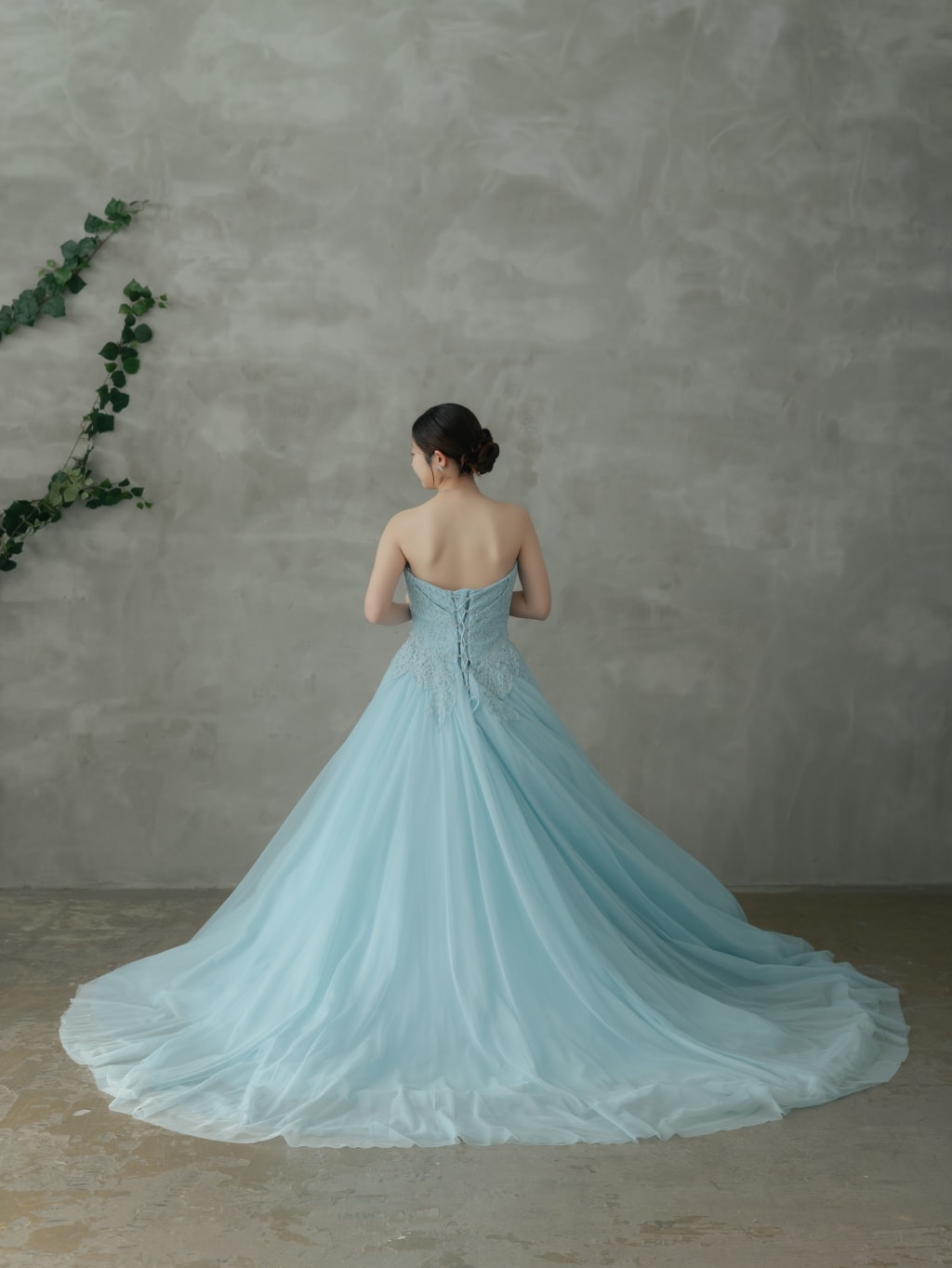 カラードレス ED60997 | デコルテフォトグラフィー | 前撮り・フォトウェディング