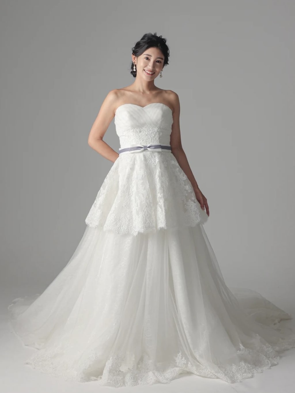 シースルー総刺繍　ペプラム | デコルテフォトグラフィー | 前撮り・フォトウェディング