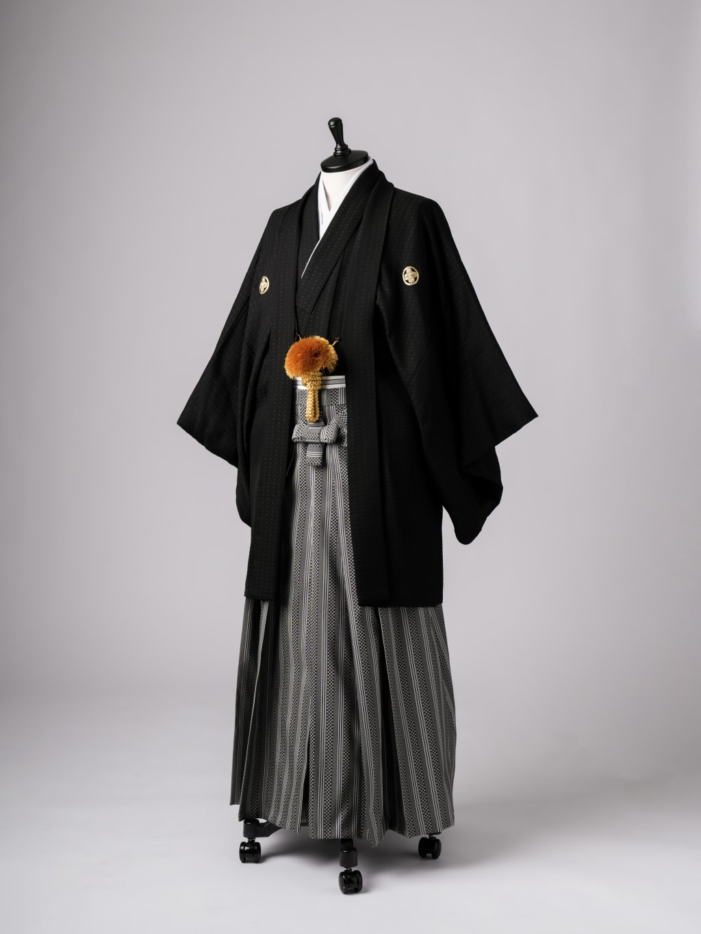 黒正絹×市松平縞袴 | デコルテフォトグラフィー | 前撮り・フォトウェディング
