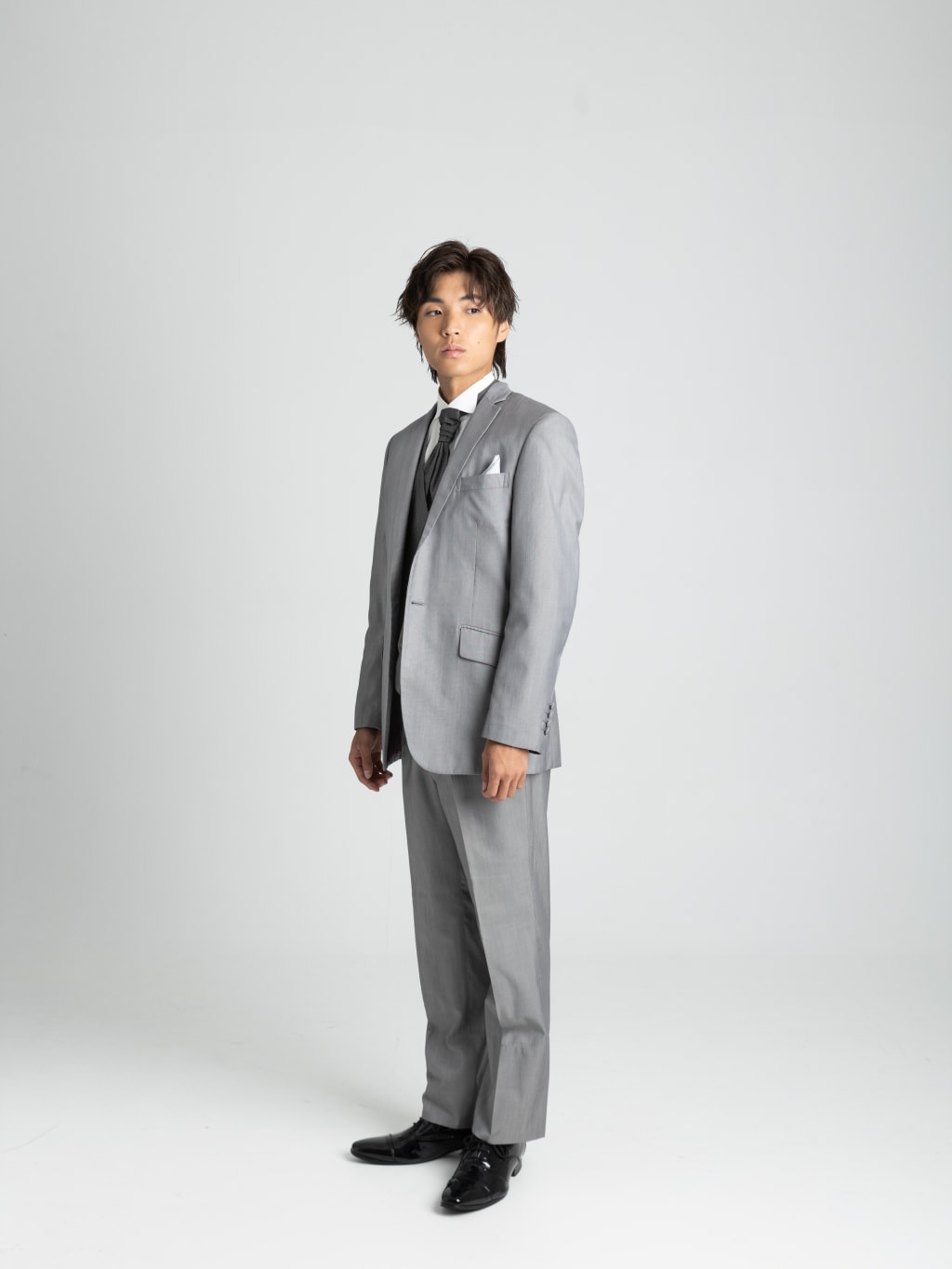 ベスト・タイ　濃グレー | デコルテフォトグラフィー | 前撮り・フォトウェディング