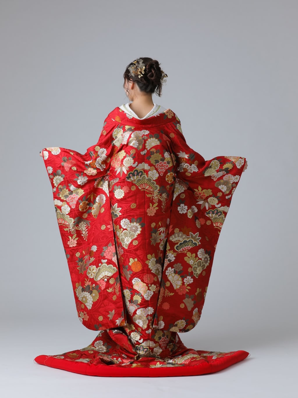 四季花に七宝　赤