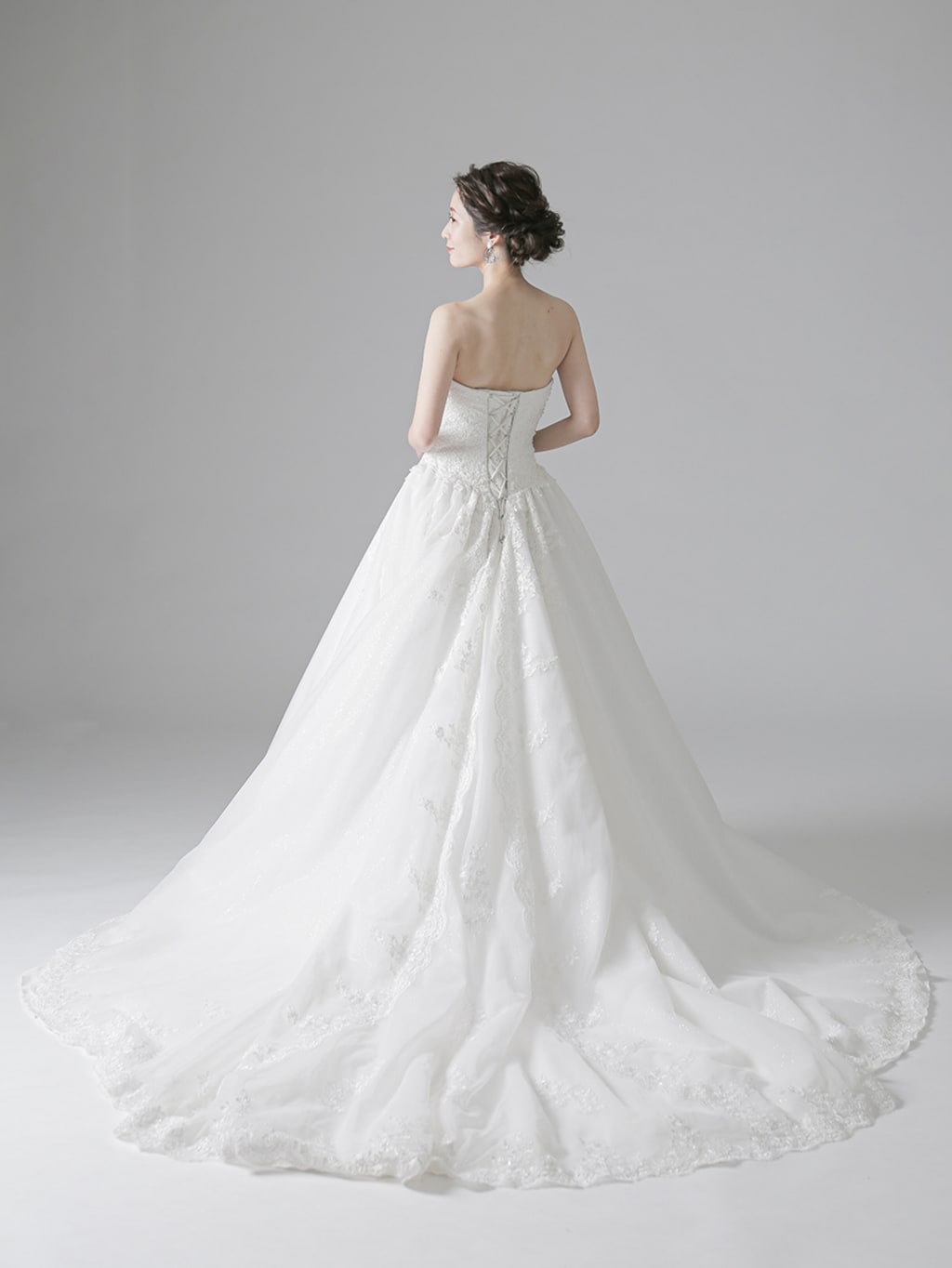 ウェディングドレス | デコルテフォトグラフィー | 前撮り・フォトウェディング