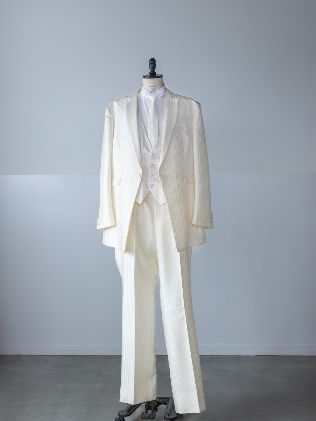 タキシード/SUNS HOUSE