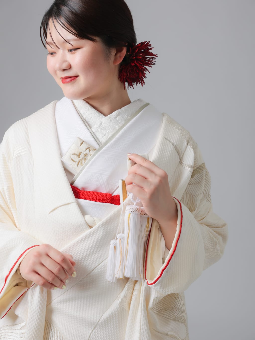 絞り飛翔鶴銀刺繍フキ袖赤ライン | デコルテフォトグラフィー | 前撮り・フォトウェディング