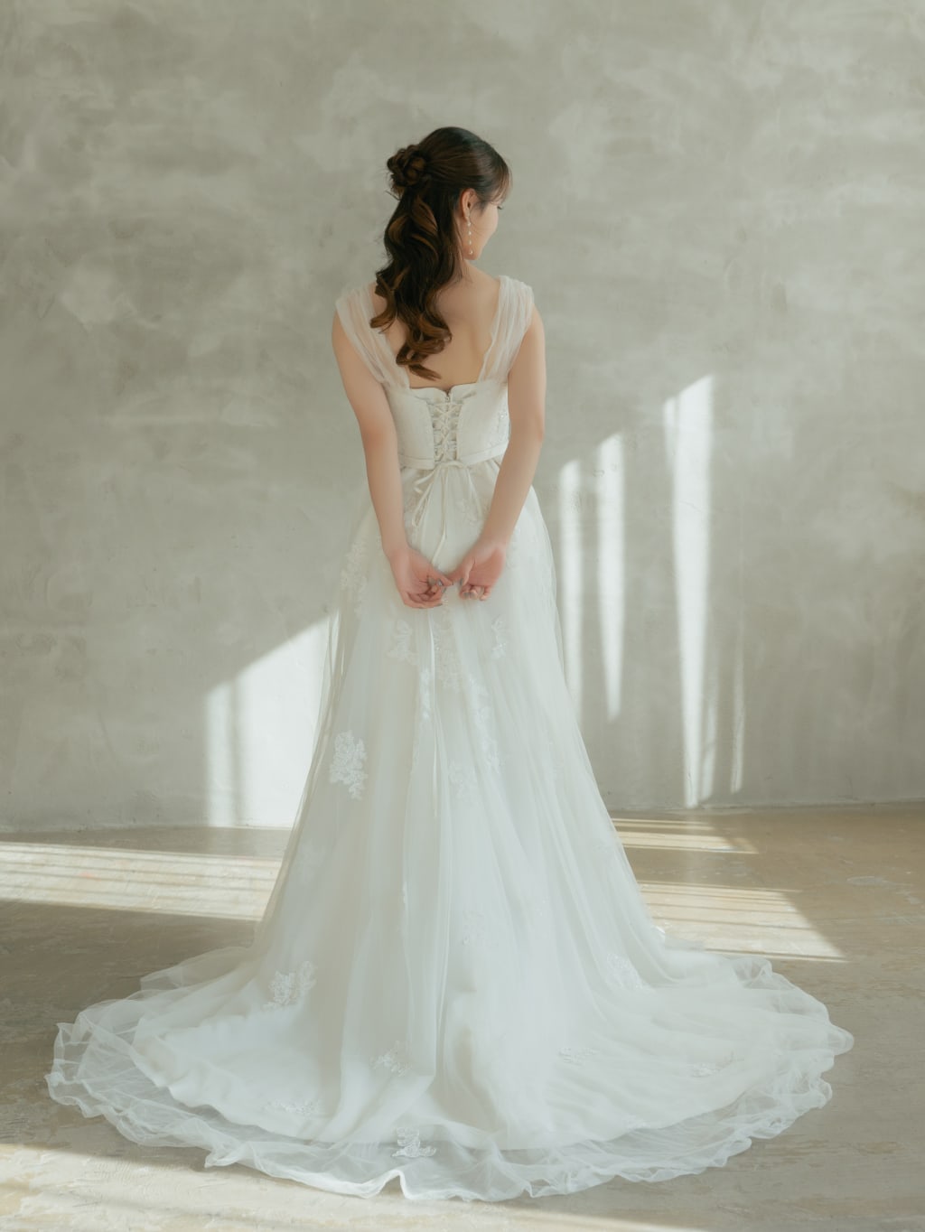 ウェディングドレス WD11544 | デコルテフォトグラフィー | 前撮り・フォトウェディング