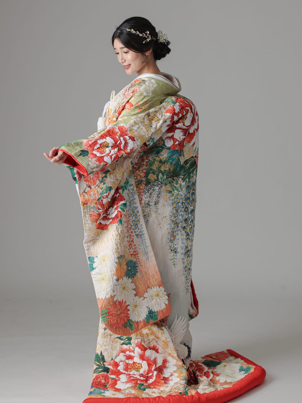 彩りに牡丹鶴 / ホワイト | デコルテフォトグラフィー | 前撮り・フォトウェディング