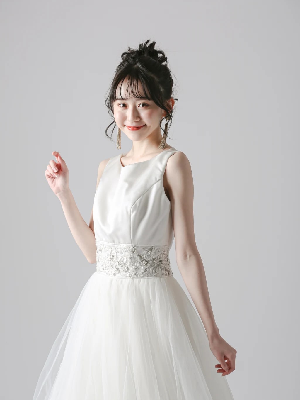 後ろシースルー　幅広刺繍ベルト