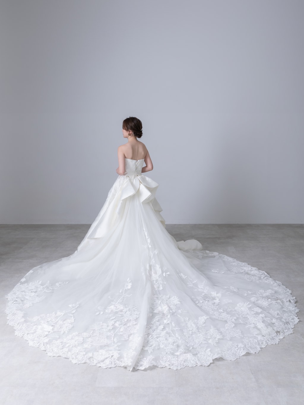 りの☆フォーシス　結婚式 すっきりAライン！ウエスト回りもほっそり！。Aラインのデザイン