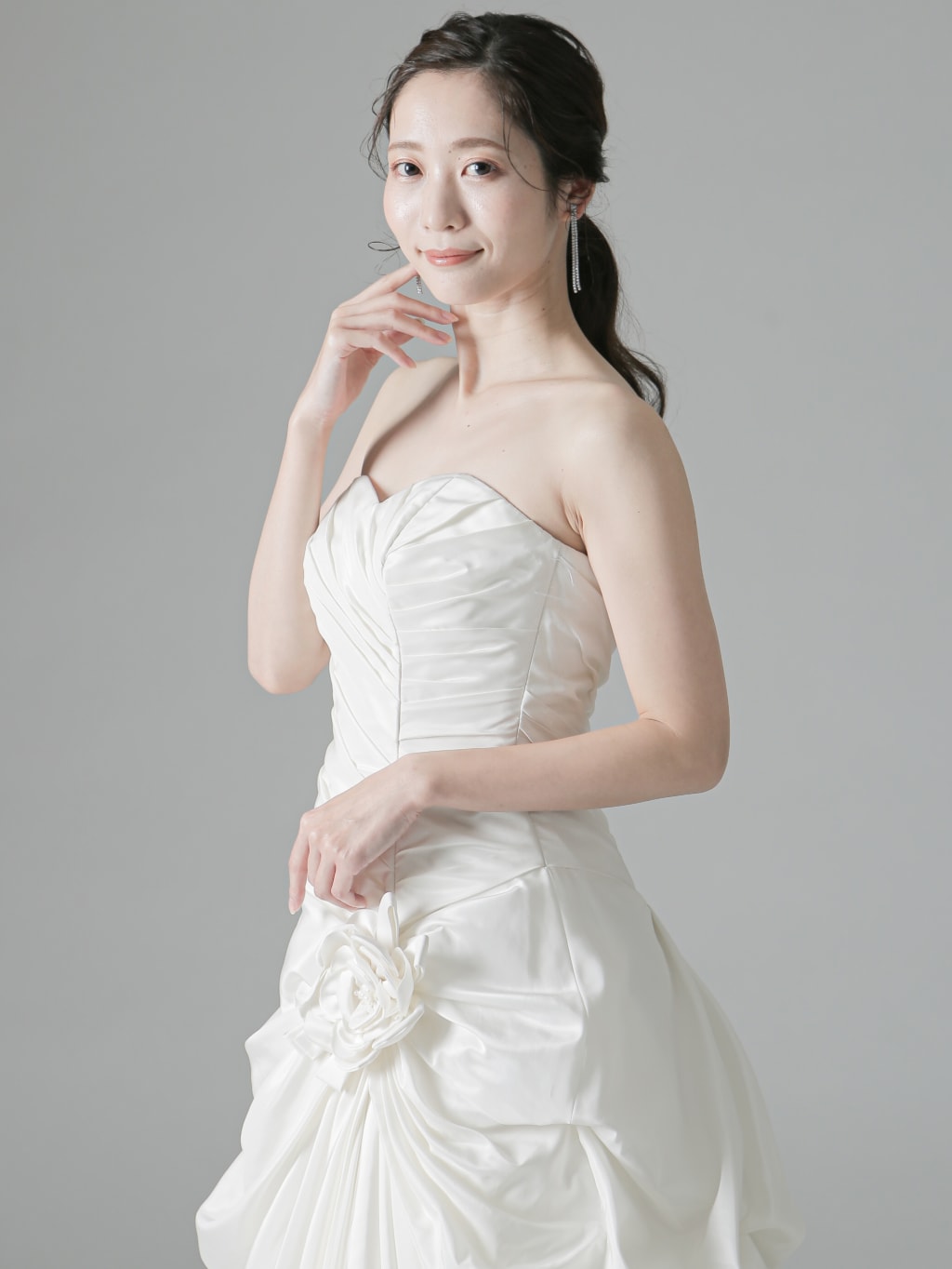 ウェディングドレス | デコルテフォトグラフィー | 前撮り・フォトウェディング