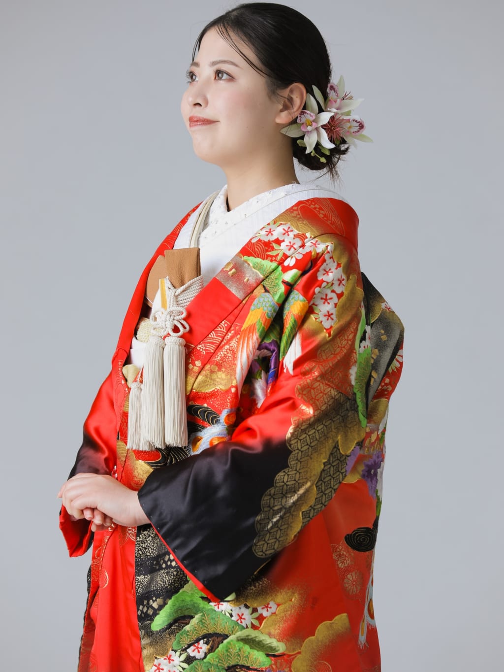 赤に黒ぼかし　孔雀に松 | デコルテフォトグラフィー | 前撮り・フォトウェディング