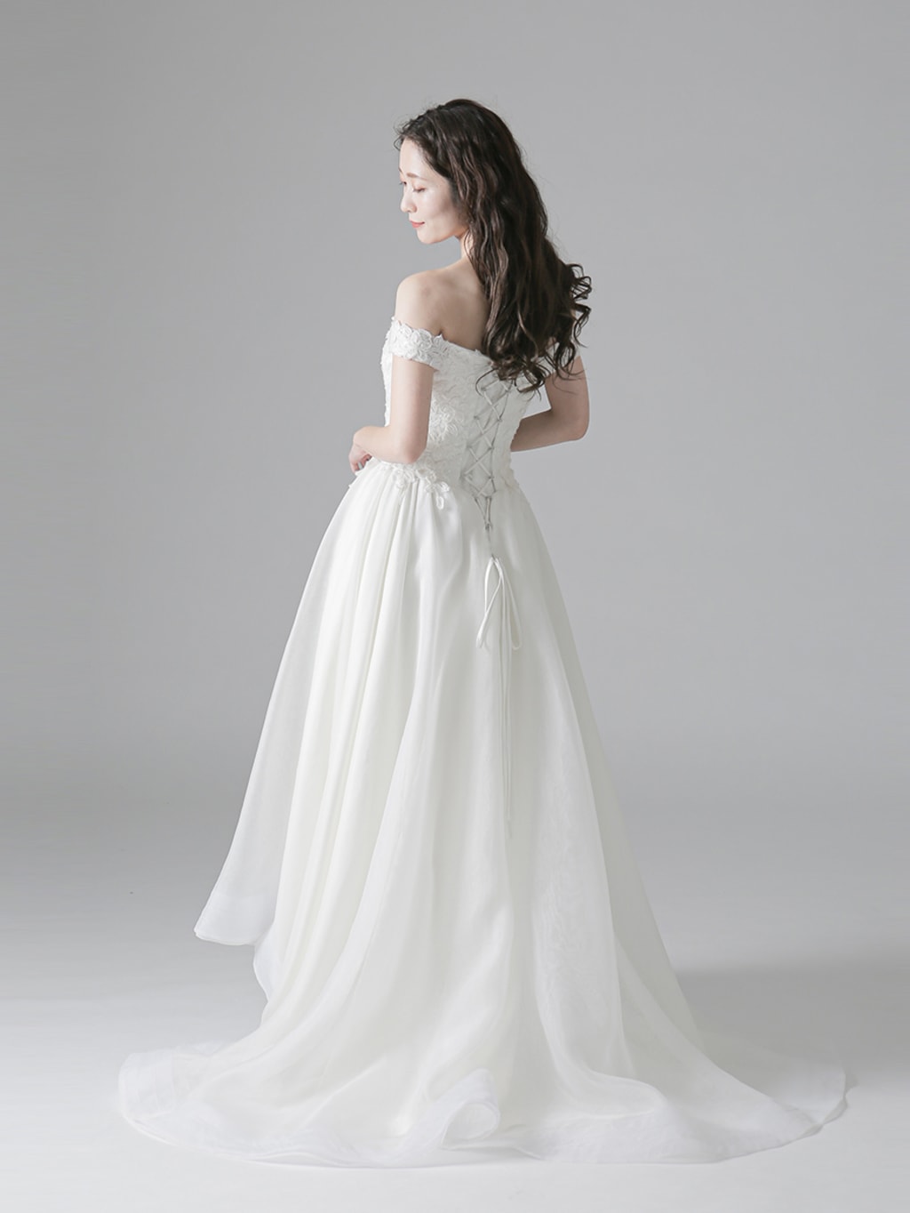 ウェディングドレス | デコルテフォトグラフィー | 前撮り・フォトウェディング