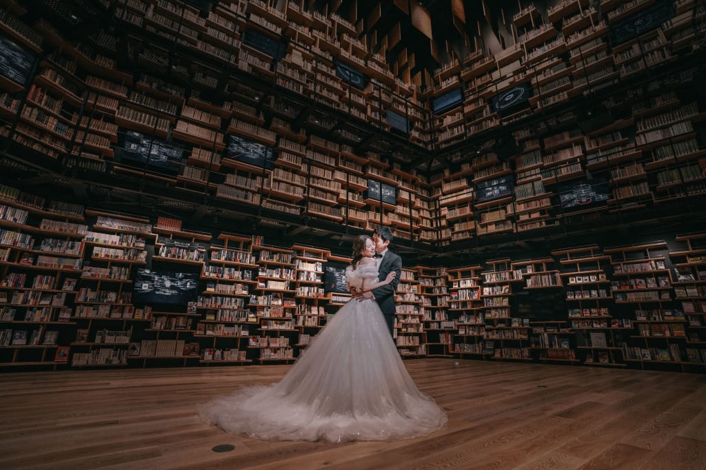 角川武蔵野ミュージアムロケーションプラン | フォトウェディング・前撮り・結婚写真