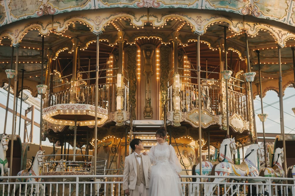 【夏期限定】夏の光の遊園地ロケーションプラン | フォトウェディング・前撮り・結婚写真