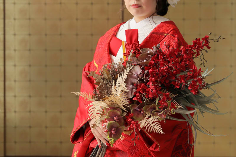 ゆうかう様和装ボルドーブーケ白無垢色打ち掛け前撮り結婚式着物フォトウエディング ゆうかう様和装ボルドーブーケ白無垢色打ち掛け前撮り結婚式着物