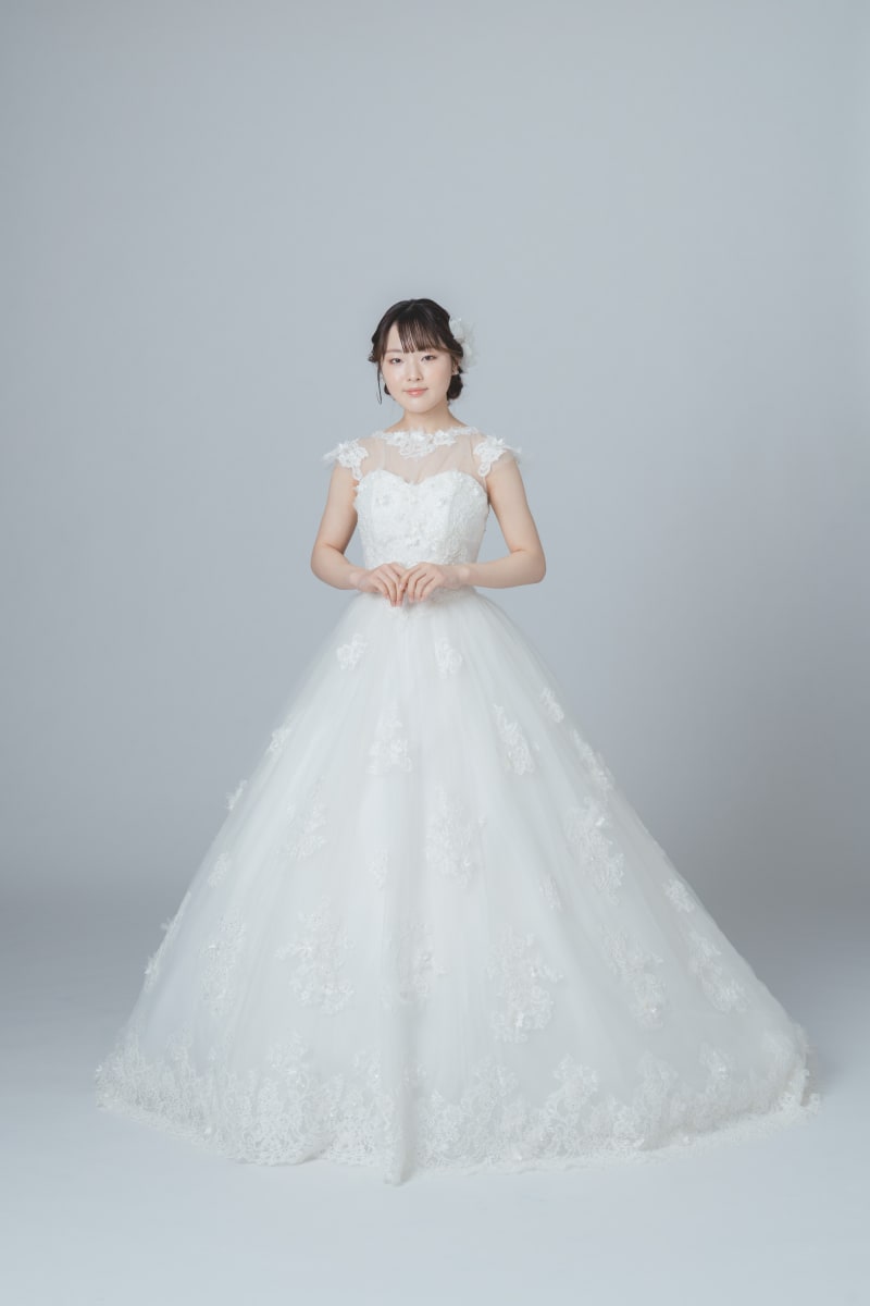 桂由美ドレス | スタジオAQUA 立川店 | 前撮り・フォトウェディング 桂由美ドレス | スタジオAQUA 立川店 | 前撮り・フォトウェディング