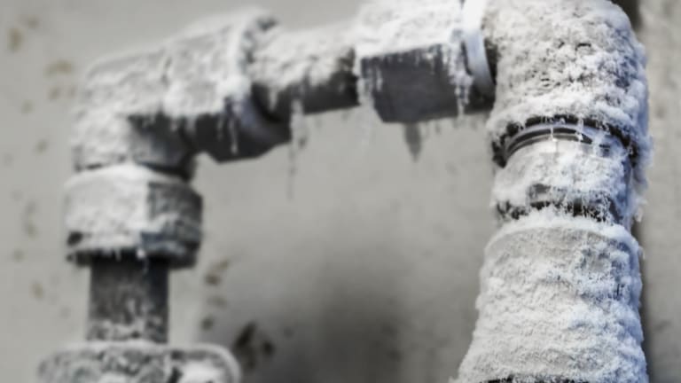 Frost on frozen pipes
