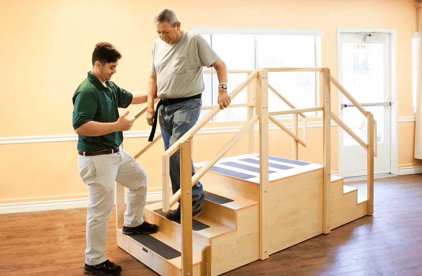 Anaheim Healthcare Center in Anaheim CA Skilled Nursing Facility