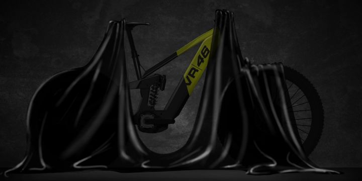 Dai trionfi in moto alla mobilità elettrica: Valentino Rossi lancia la sua E-MTB