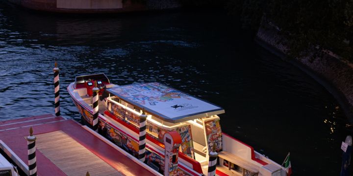 Quest’anno alla Mostra del Cinema di Venezia si arriva in bici
