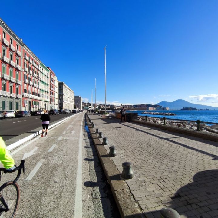 Napoli in bici, 5 mete da non perdere.
