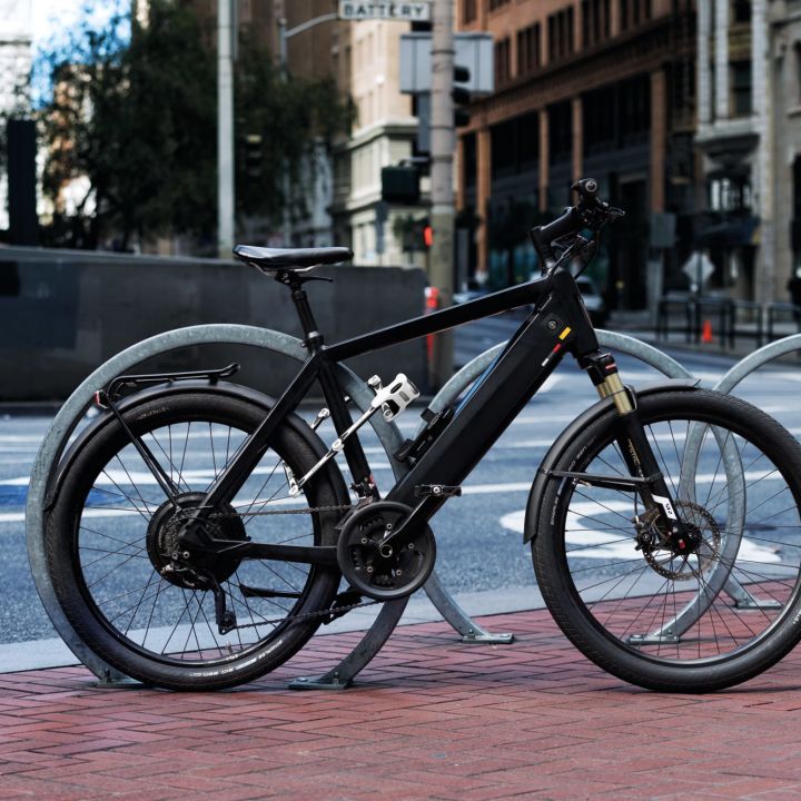 Come legare correttamente la bici: consigli e dispositivi antifurto.