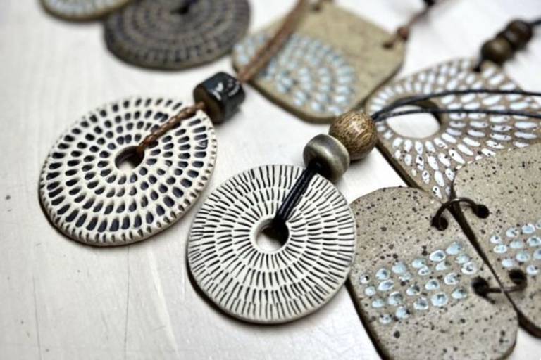 Atelier créatif : bijoux d'argile image2