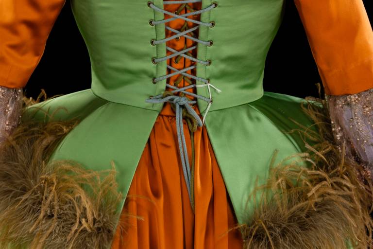Atelier découverte – Coiffe en plume image1