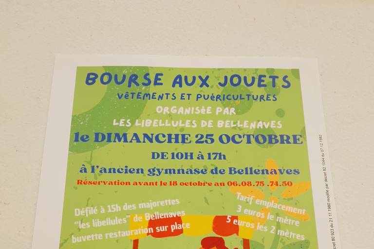 Bourses aux jouets, vêtements et puériculture image1