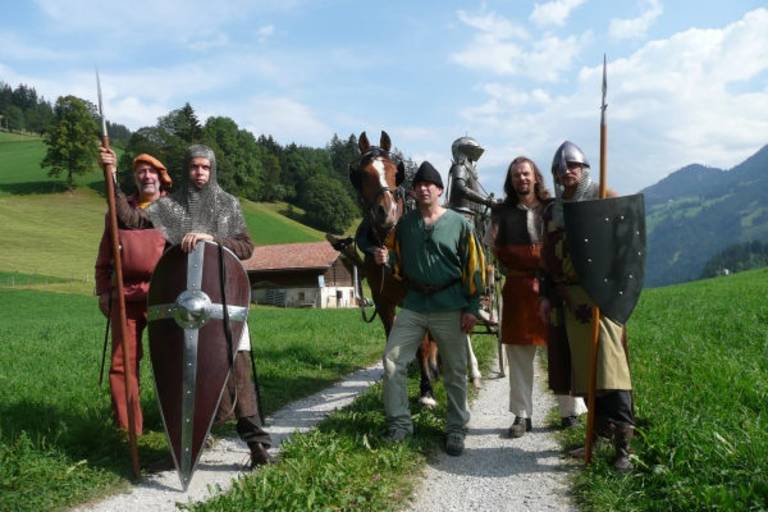 T2 Castle Trail Zweisimmen - large circular hike image2